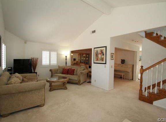 4th image of 23516 Arlington Ave