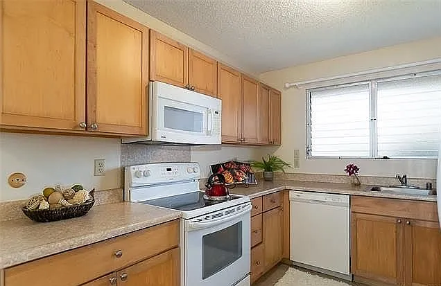 45-070 Waikalua Rd — Photo 2