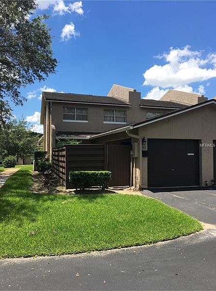 1st image of 812 Town Cir #812