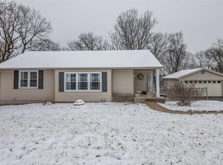5629 Circle Dr, High Ridge, MO 63049