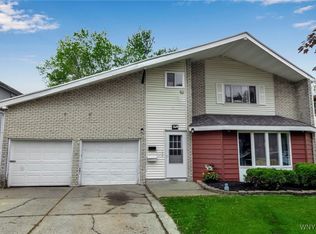 164 Dartwood Dr, Cheektowaga, NY 14227