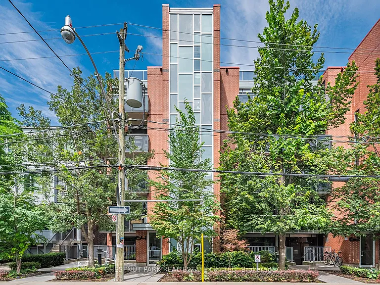 64 Niagara St #221 — Photo 32