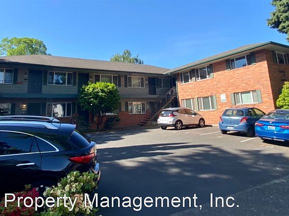 2nd image of 1730 NE Hancock St #10802734