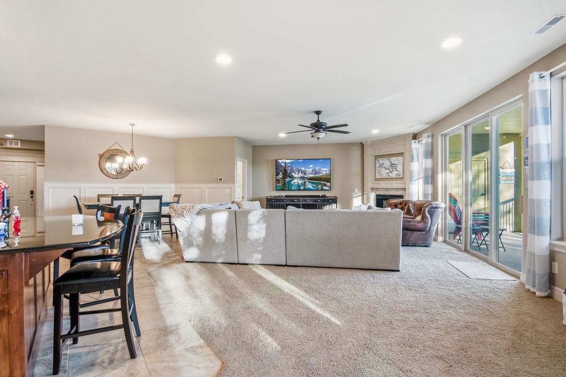 next background image