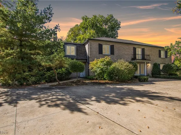 18220 Parkland Dr, Shaker Heights, OH 44122