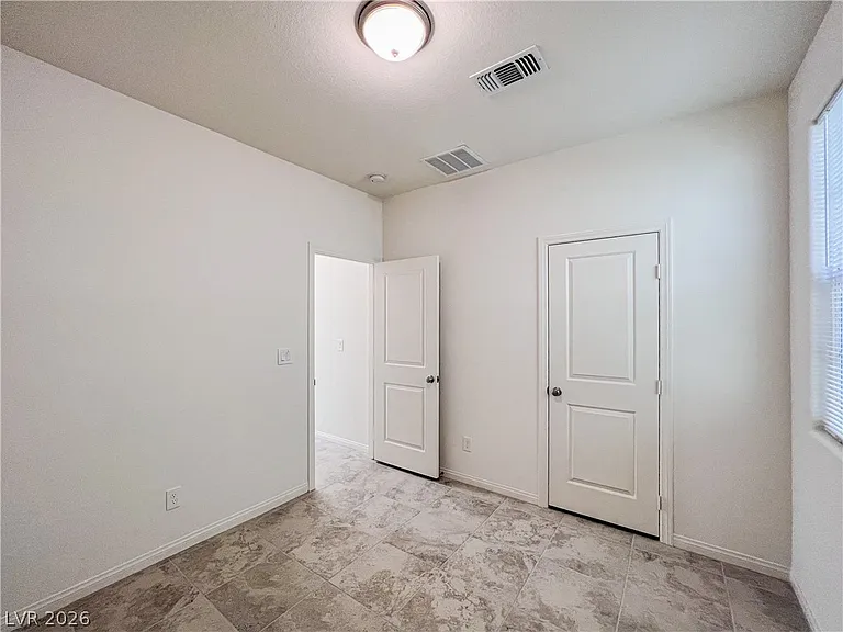 3140 Segesta Ave — Photo 6