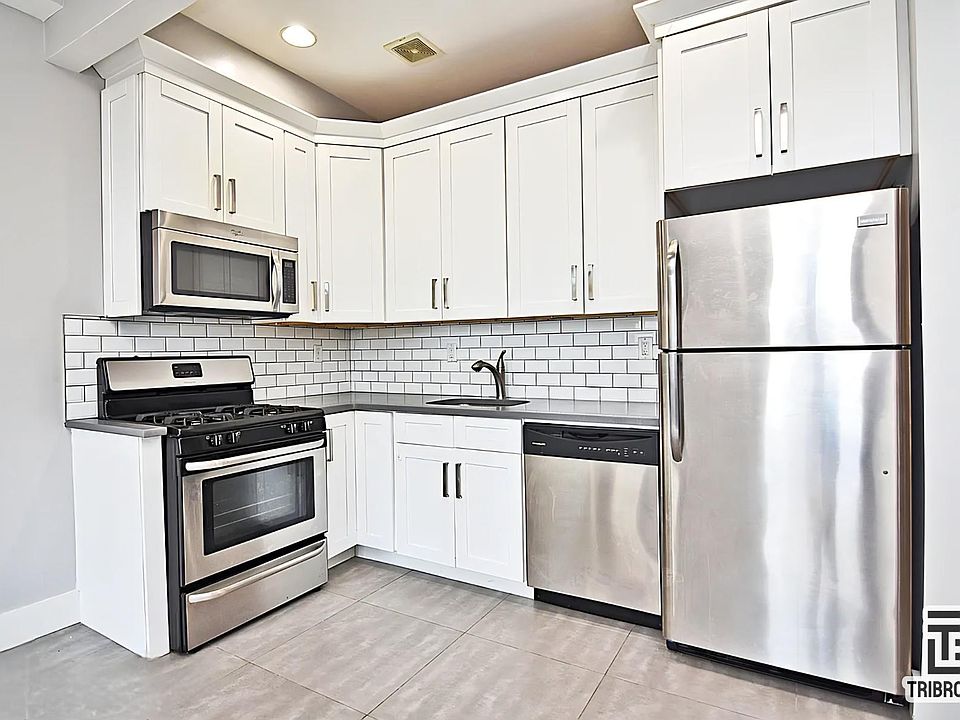 2nd image of 407 E 142nd St #2R