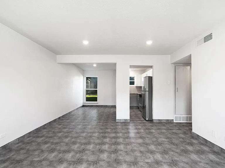 Dellview Crossing Apartments — Photo 47