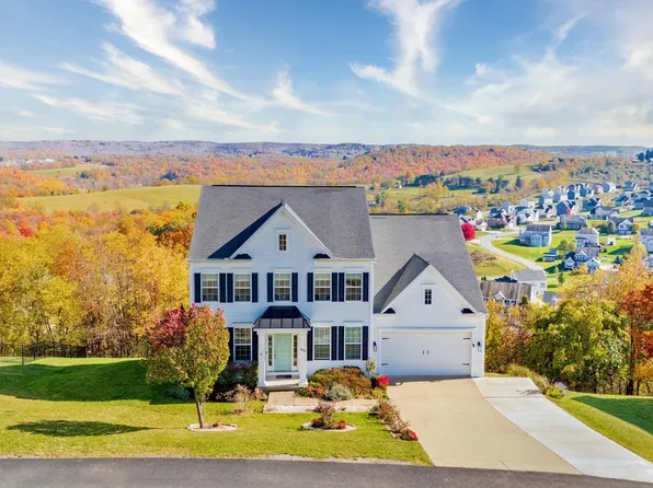 466 Blackberry Ridge Dr, Morgantown, WV 26508