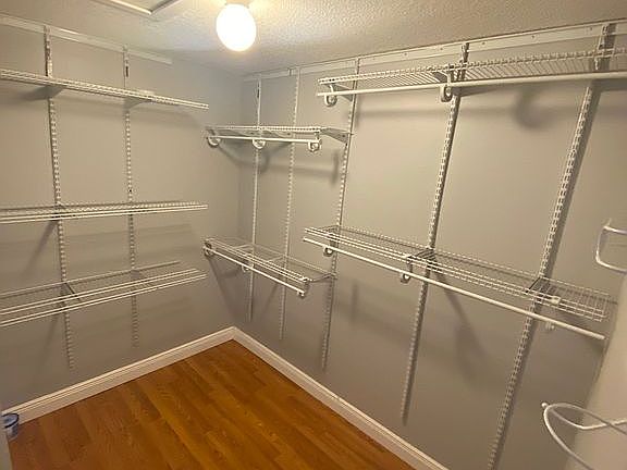 Walk-in closet