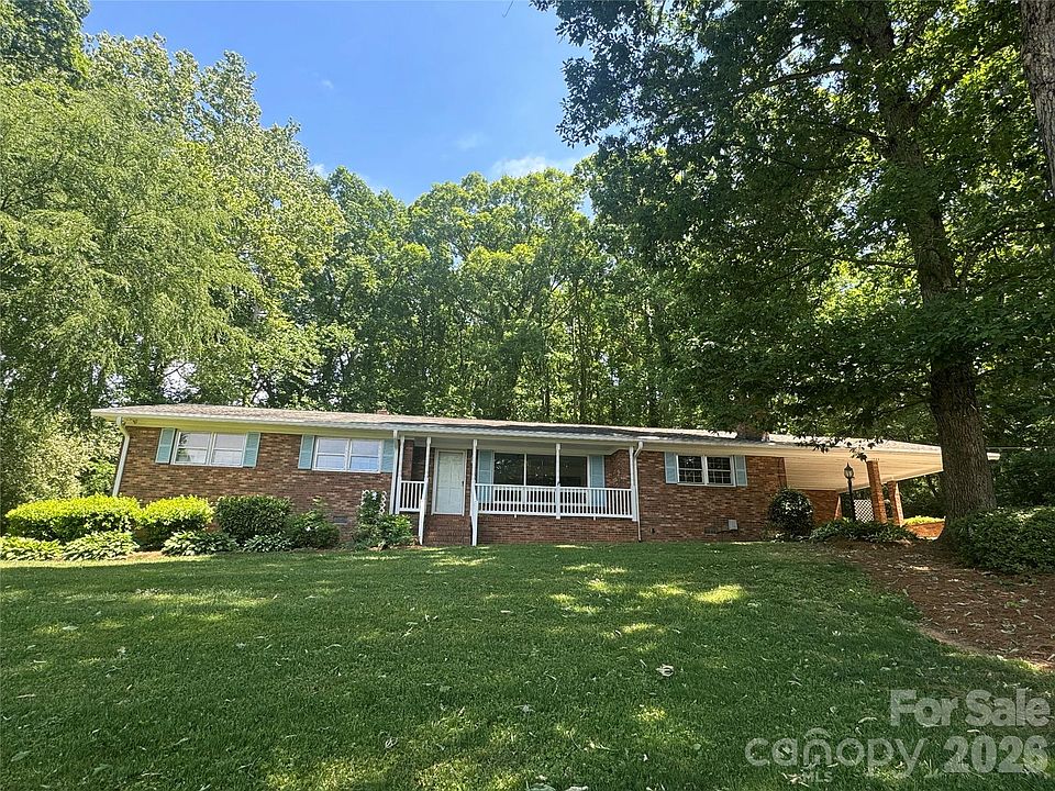 1st image of 1023 Autumn Ln