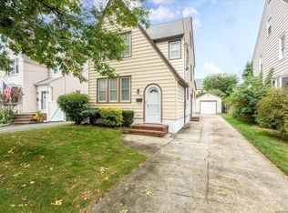 57 Liggett Rd, Valley Stream, NY 11581
