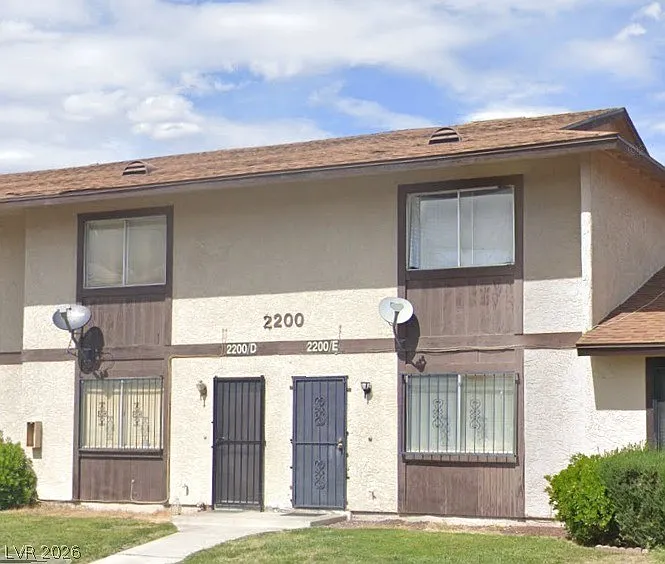 2200 Comet Ave #E
