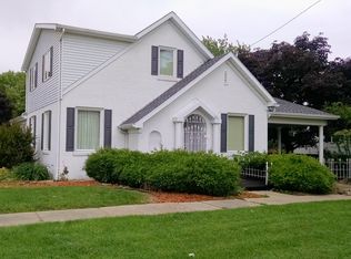 207 S Howard St, Robinson, IL 62454