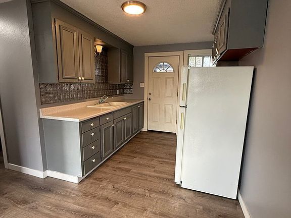 3rd image of 8311 Lake St SW #2