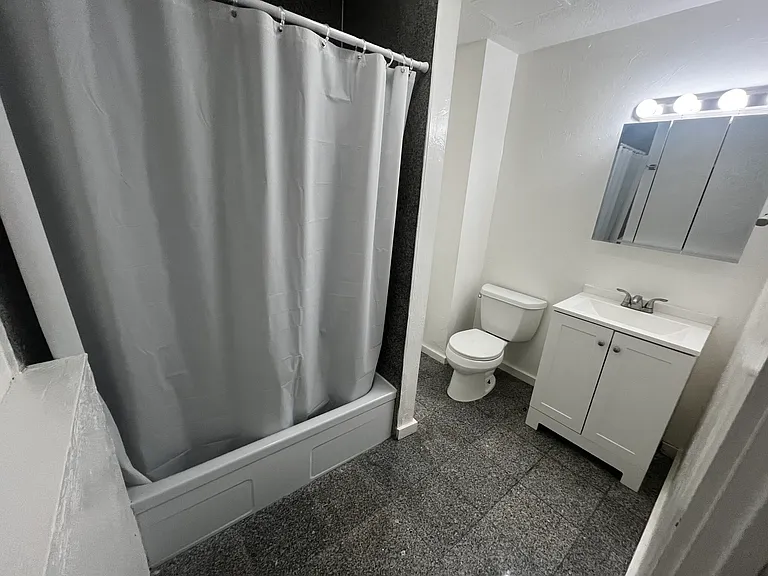 270 Bowdoin St #3A — Photo 3