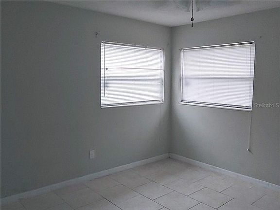 4th image of 2027 NE 2nd St