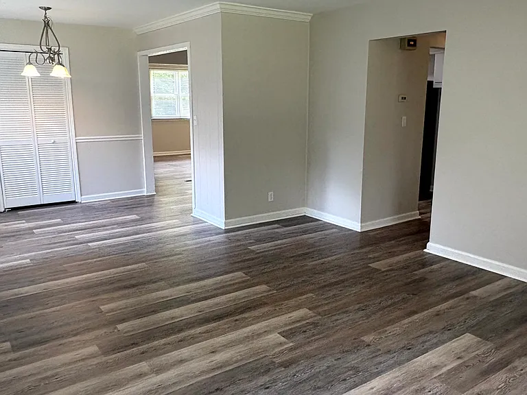 1706 Ashmoor Ln — Photo 11
