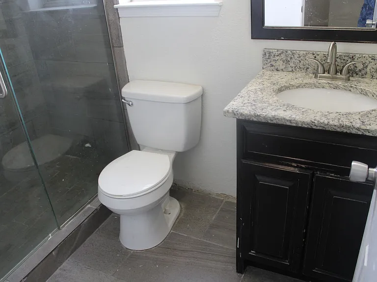 1651 Saint Stephen Pl — Photo 24