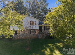 1530 Kingston Dr, Kannapolis, NC 28083