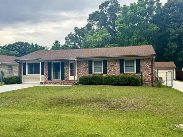 1213 Saylors Ave, Moncks Corner, SC 29461