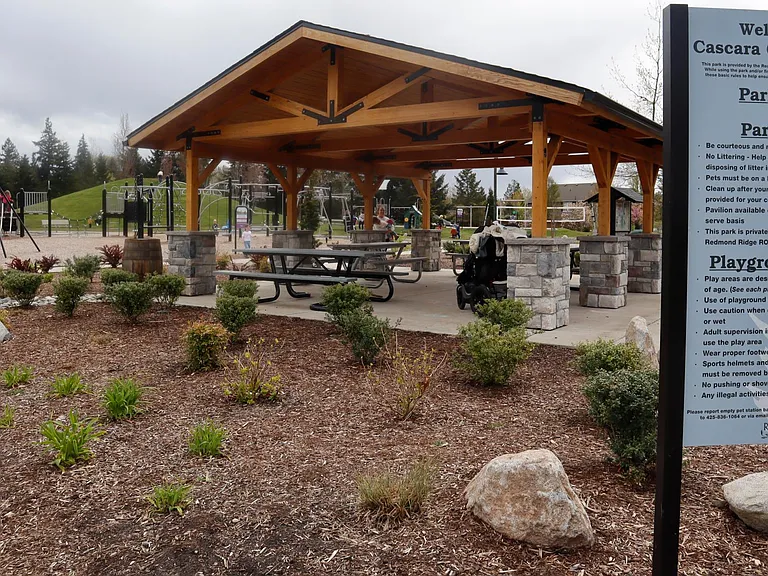 Picnic shelter