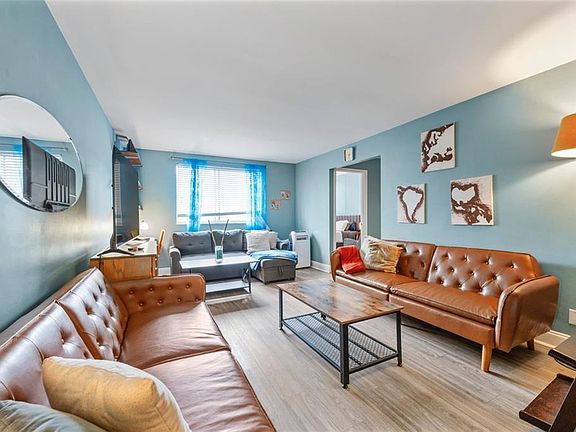 5th image of 215 Piedmont Ave NE APT 303