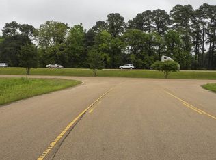 4 Legacy Park Dr, Pearl, MS 39208