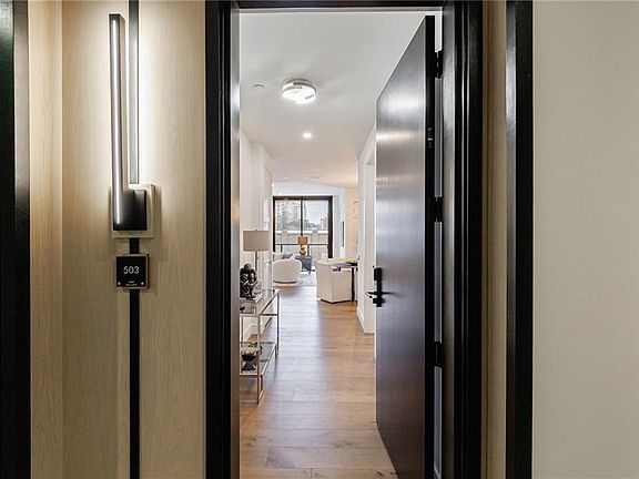 2nd image of 2425 Peachtree Rd NE #503