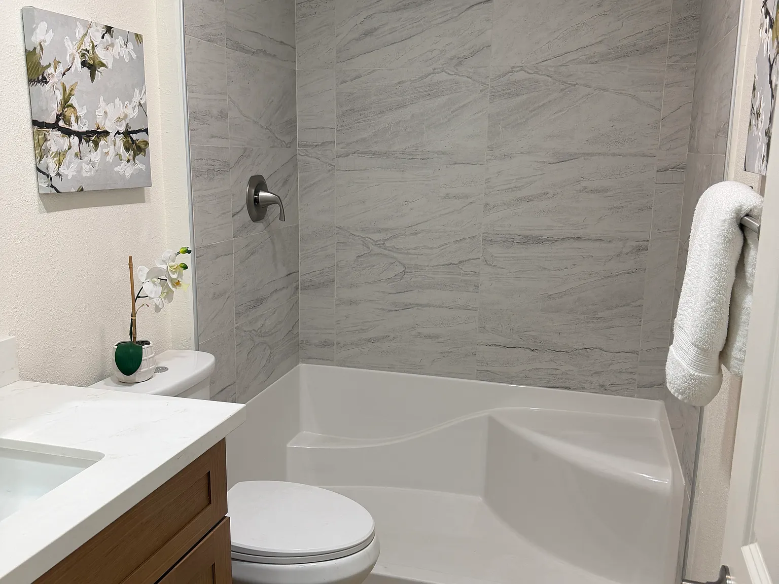 4 bed, 1216 sqft, $4,500 — Photo 3