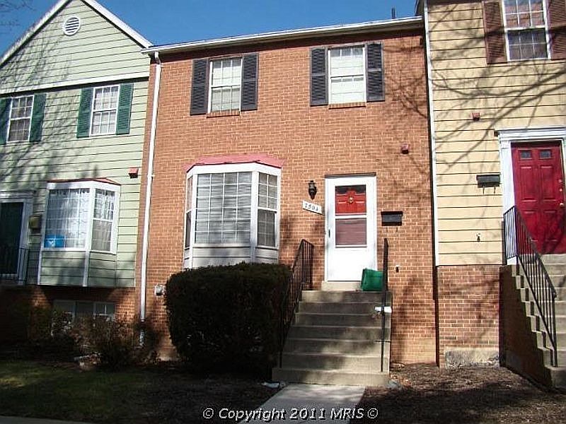 2nd image of 7504 N Arbory Way
