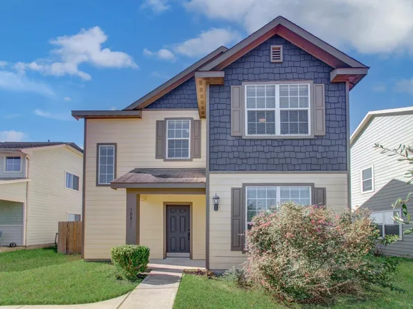 10851 S Lake Mist Ln, Willis, TX 77318