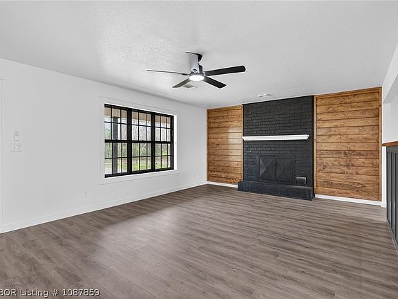 5th image of 843 Richmond Rd