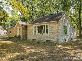 1224 40th St SW, Wyoming, MI 49509