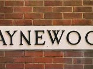 1301 Croton Dr, Alexandria, VA 22308