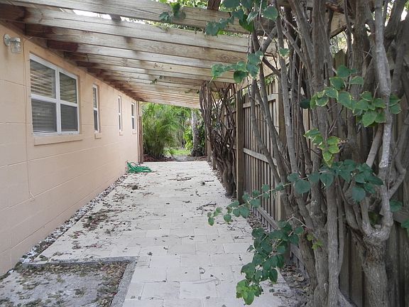 2nd image of 7200 Murok Way S