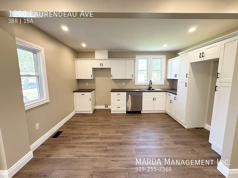 1290 Laurendeau Ave — Photo 7