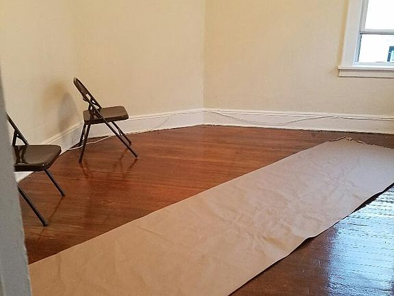 3rd image of 206 Langdon Ave APT 3