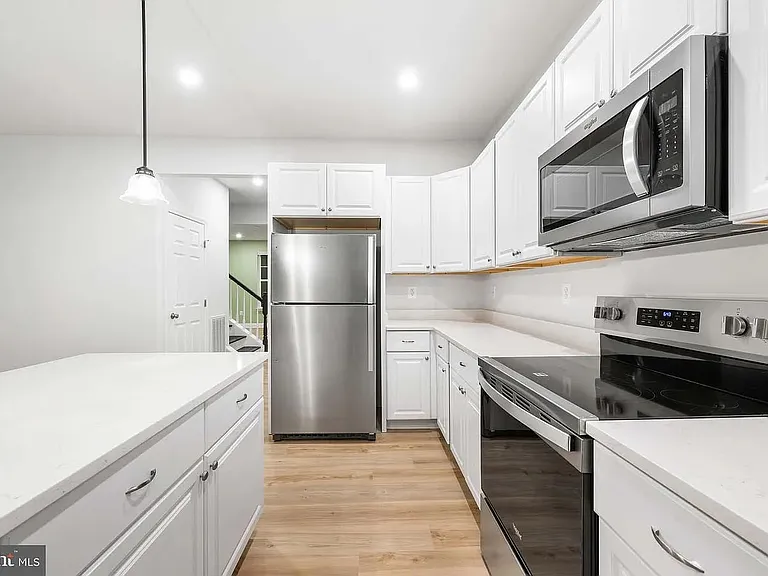 492 Mitchell Ave — Photo 13