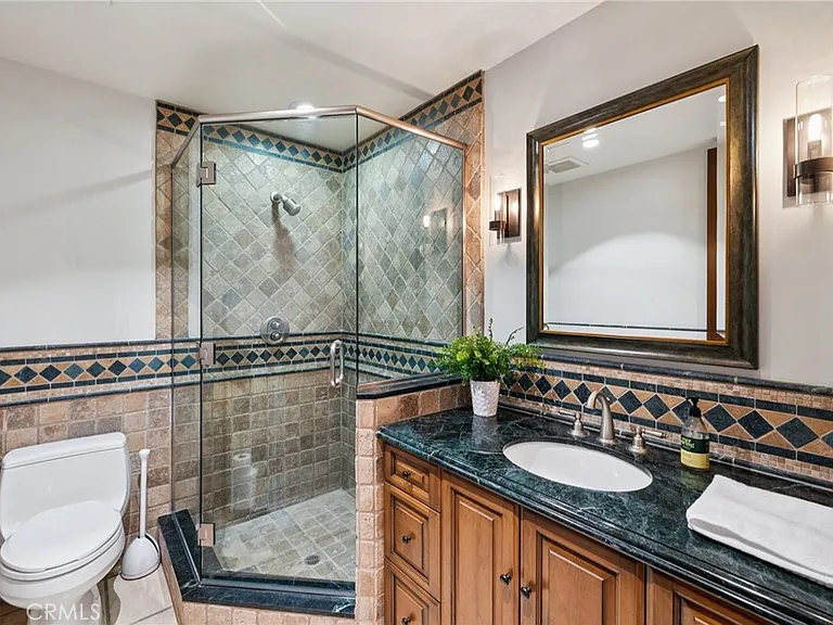 215 S Poinsettia Ave — Photo 39