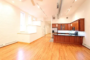 Rented by Level Group