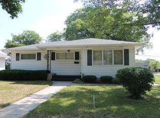 109 N 15th Ave, West Bend, WI 53095