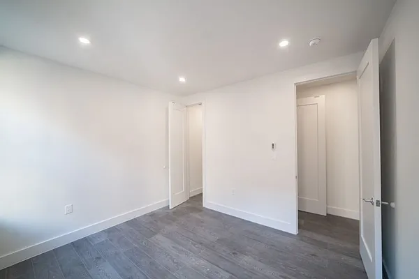 Rented by Heritage Capital Management LLC | media 15