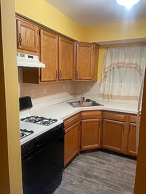 1st image of 1142 E 89th St Floor 2