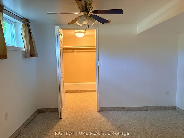 4382 New St — Photo 10