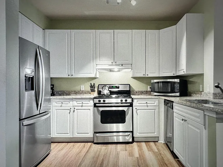 501 Hungerford Dr #P81 — Photo 2