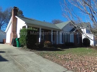 11919 Long Forest Dr, Charlotte, NC 28269