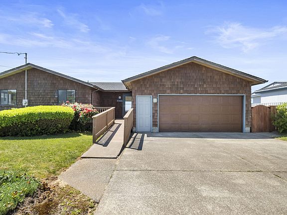 4th image of 4466 SW Pacific Sands Dr