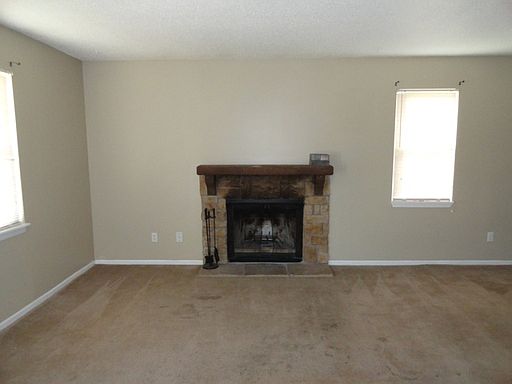 2nd image of 10007 NW Lema Dr APT A
