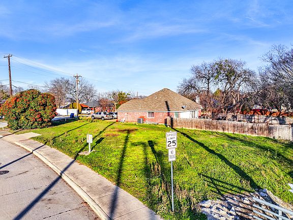 5th image of Dickey St
